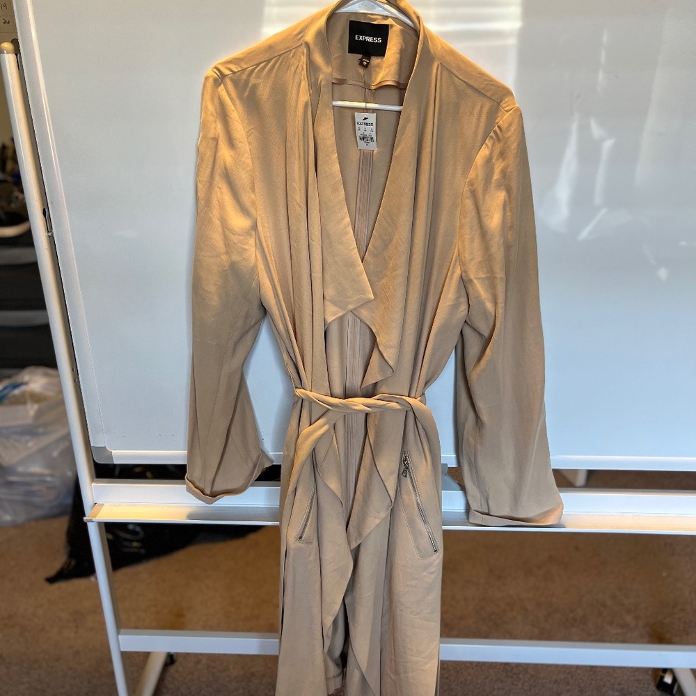 NWT Express Women’s camel Drape Front Winter Trench Coat XL